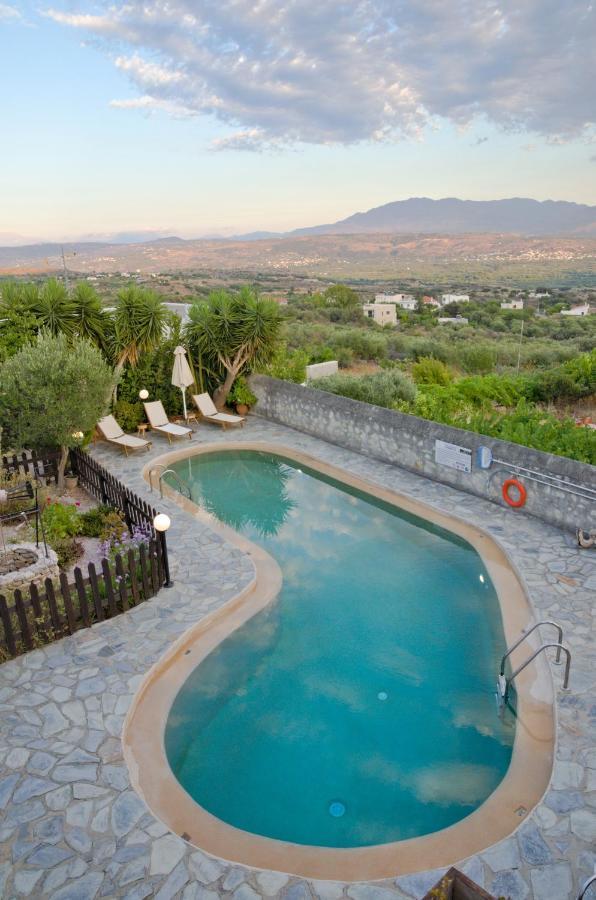 Villa Athina 메갈라크라피아 외부 사진